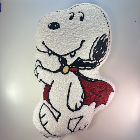 Peanuts Snoopy Dracula Vampire Pillow Halloween Decorative Plush New with Tags - Picture 2 of 11